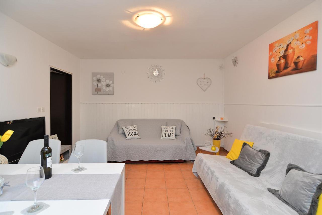 Apartment Dulijana 2042 Póla Kültér fotó